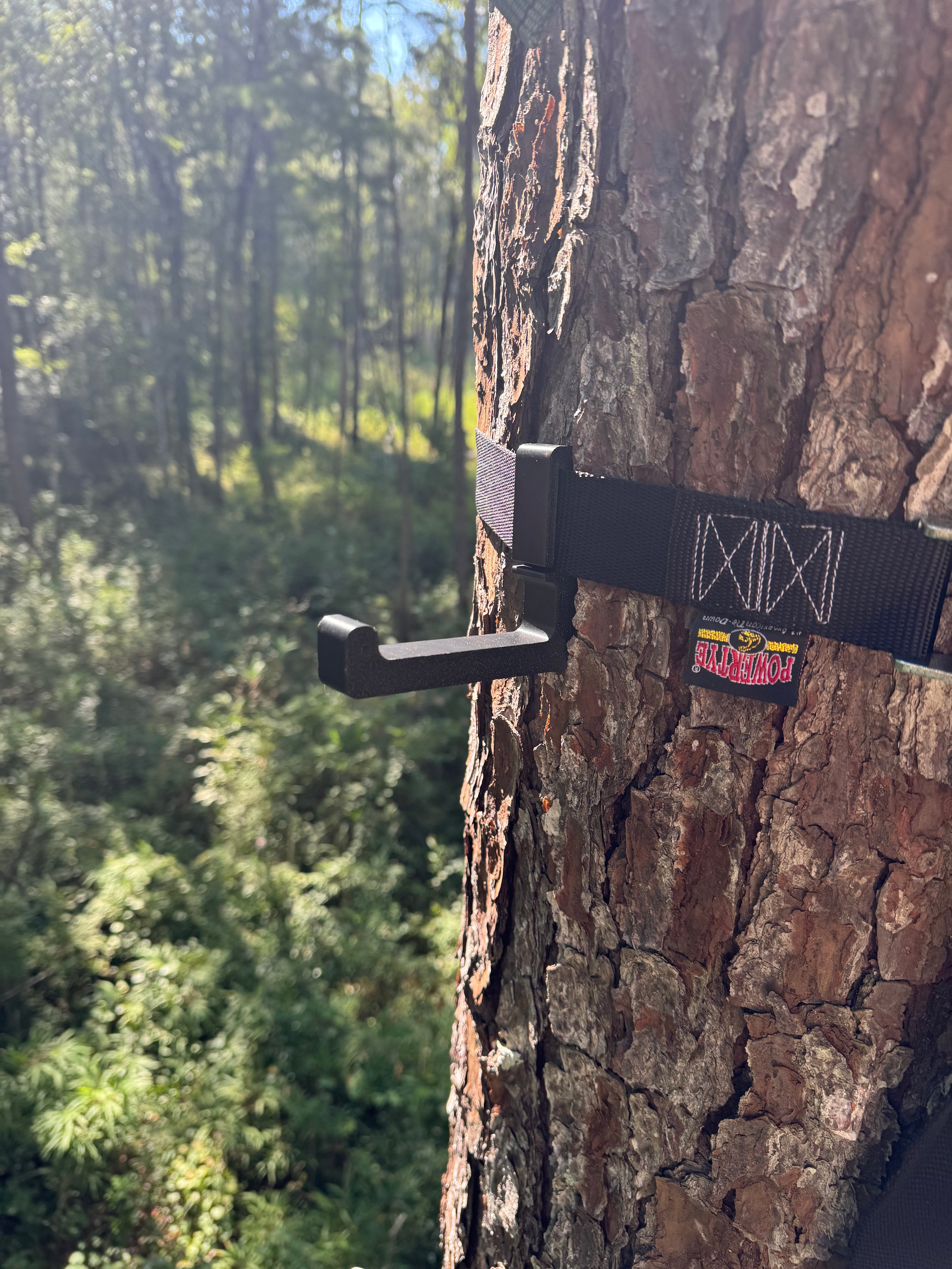 Tree Stand Bow Hanger: Lightweight Climber Bow Mount for up to 1.5" Straps